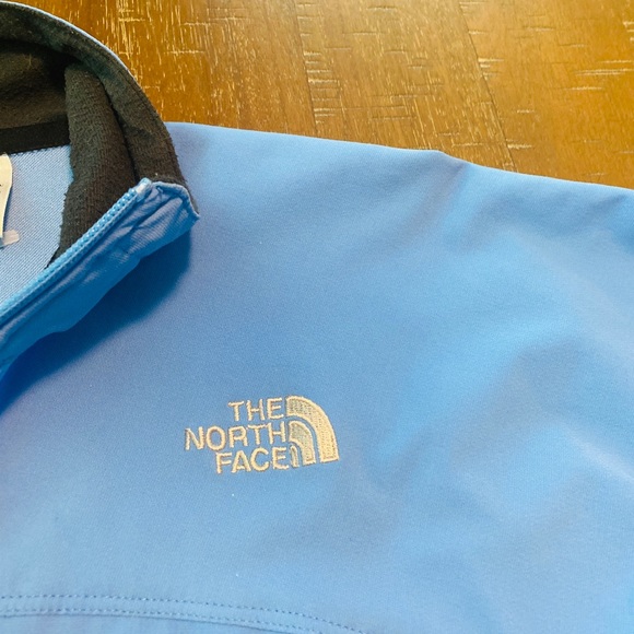 Women’s Jacket - Picture 3 of 8